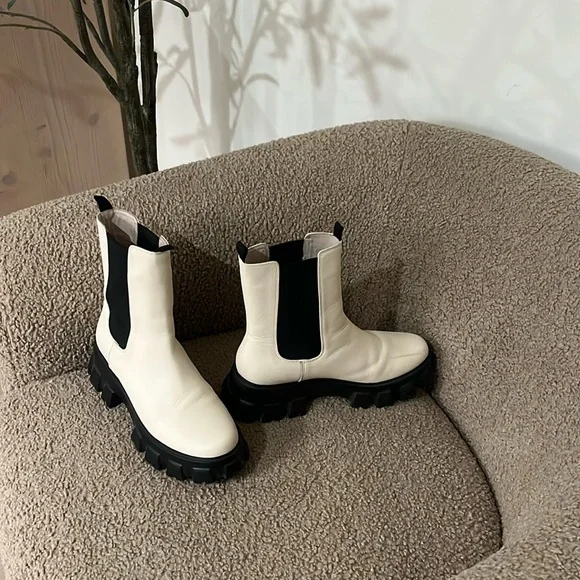 Raye boots - Picture 2 of 4